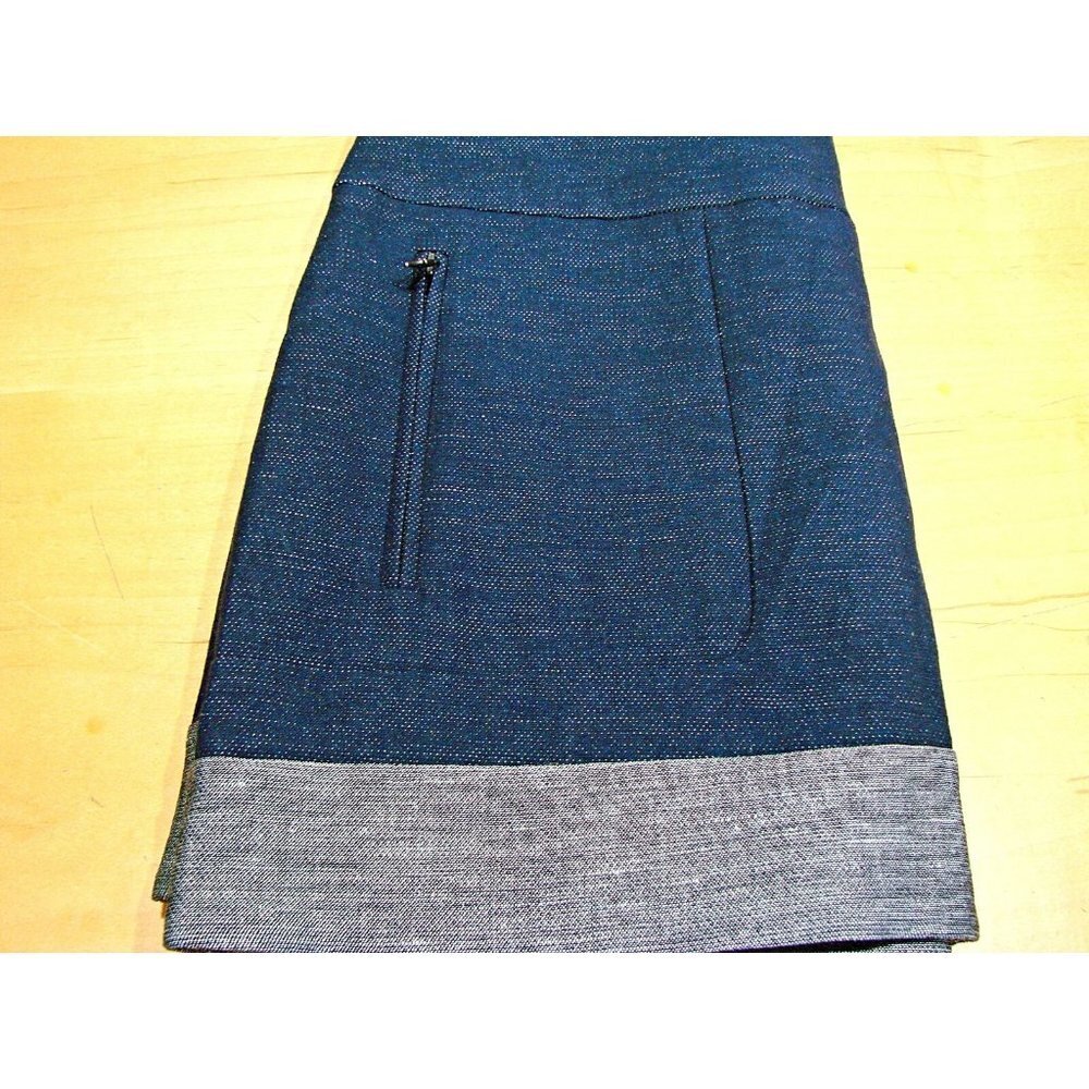 BCBG Maxazria Womens Denim Alden Blocked Hem Straight Skirt Blue Gray Wash Sz 4 - Picture 12 of 12